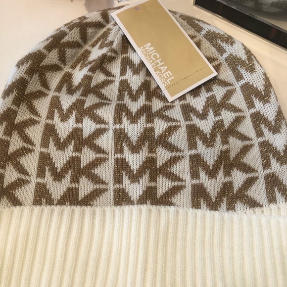 Michael Kors Beanie/Ribbed Band Hat - Picture 6 of 6